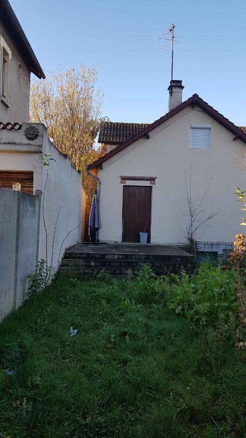 Le Pierre CURIE Chez l'habitant Pierrefitte-sur-Seine Extérieur photo